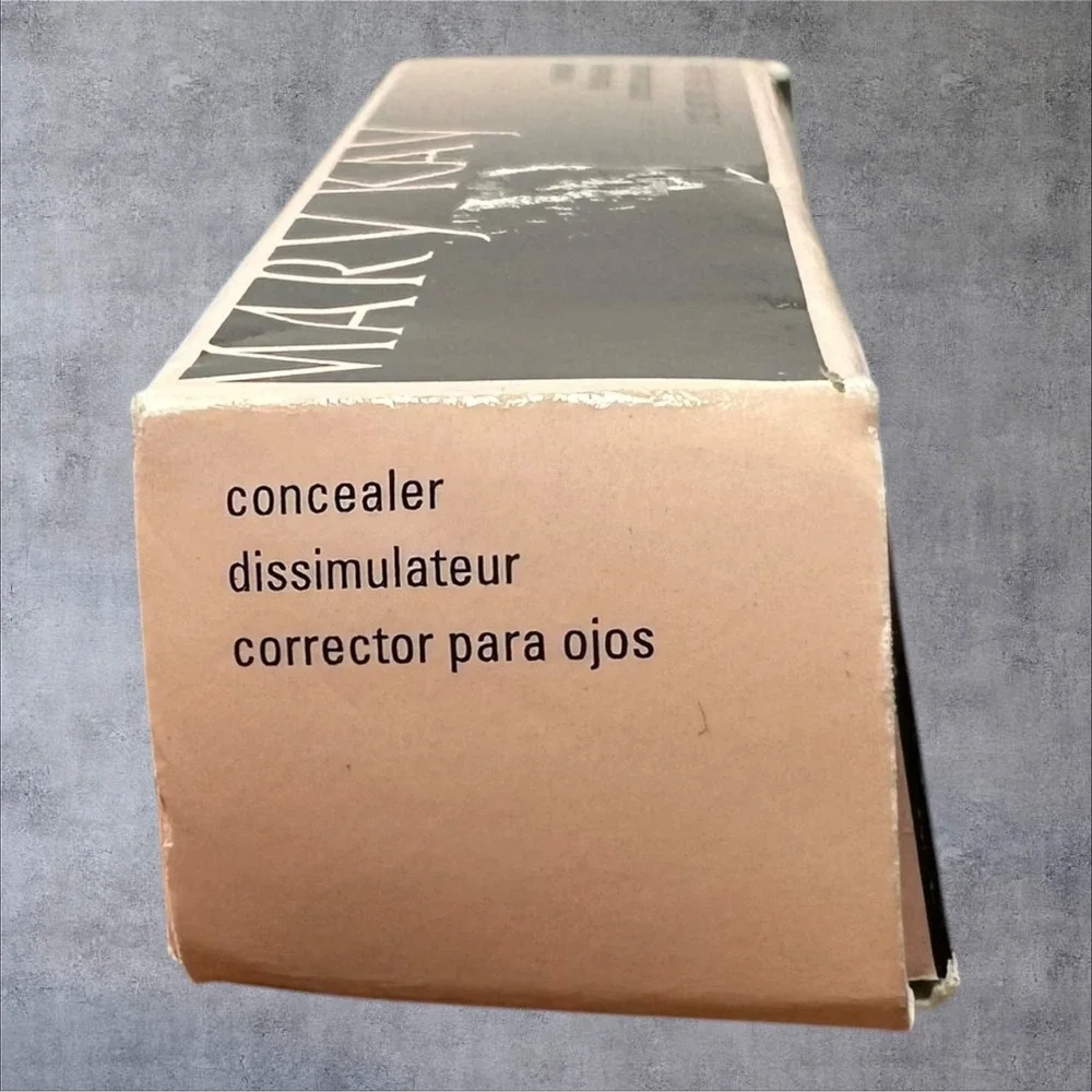 Mary Kay Concealer Ivory 2 023468 Eye Corrector 0.3 oz Beige New Box Waterproof